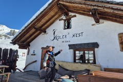 Pausa all'Adler's Nest Alpe Gabiet 45.8564, 7.8456